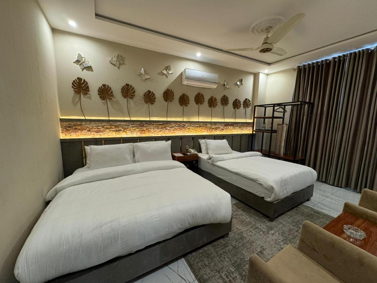 Shelton Boulevard Hotel Lahore Exterior photo